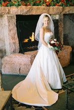 Load image into Gallery viewer, Marisa &#39;Elegant&#39; - Marisa - Nearly Newlywed Bridal Boutique - 2
