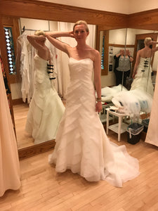 Randy Fenoli 'Celine' wedding dress size-06 PREOWNED
