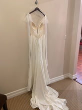 Load image into Gallery viewer, Estee Courture  &#39;Estee Courture &#39; wedding dress size-06 NEW
