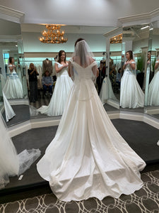 Venus 'AT4702X' wedding dress size-06 NEW