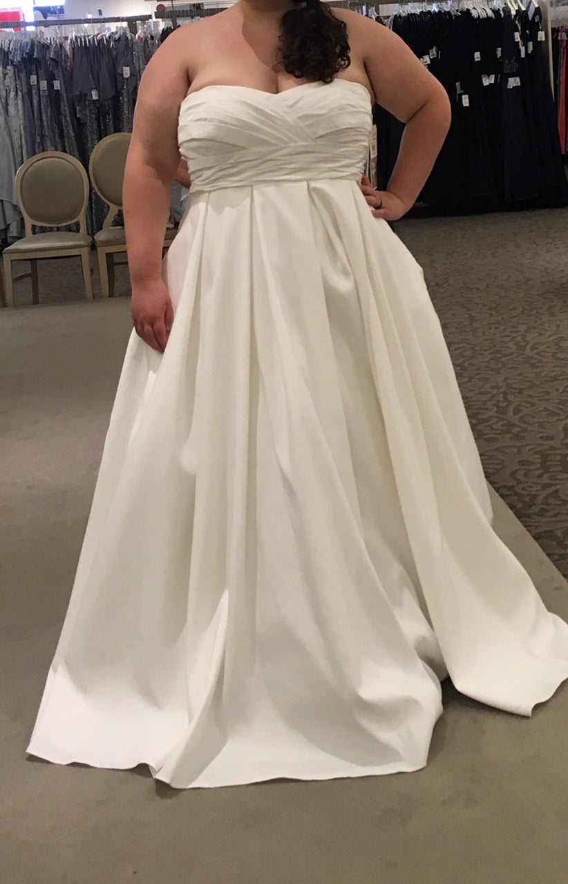 David's Bridal 'Faille Empire Waist' size 20 new wedding dress front view on bride