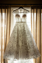 Load image into Gallery viewer, Isabelle Armstrong &#39;Spring 2020 collection&#39; wedding dress size-04 PREOWNED
