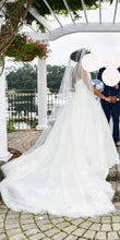 Load image into Gallery viewer, Mori Lee &#39;Starlet&#39; wedding dress size-08 PREOWNED
