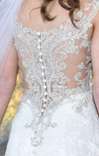 Load image into Gallery viewer, Allure Bridals &#39;C381&#39;
