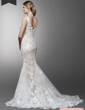Load image into Gallery viewer, Azazie &#39;Brielle&#39; size 16 new wedding dress back view on model

