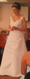 David's Bridal 'S2 AW' wedding dress size-14 PREOWNED