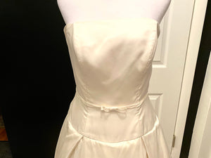 Monique Lhuillier 'Do not know' wedding dress size-06 PREOWNED