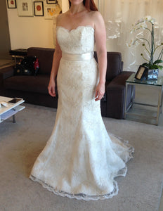 Aria 'Jacqueline' size 6 used wedding dress front view on bride