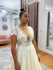 WONA Concept '449 ESMIN' wedding dress size-10 PREOWNED