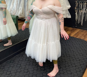 Allure Bridals 'Gita' wedding dress size-18 NEW