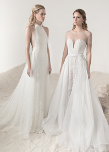Lee Petra Grebenau 'Elinor' size 4 sample wedding dress front/back views on model