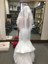 Load image into Gallery viewer, Maggie Sottero &#39;7MN318&#39; wedding dress size-02 PREOWNED
