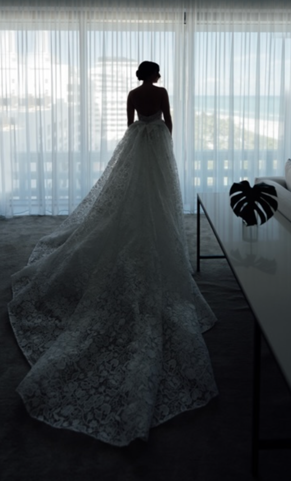 Reem Acra 'Heartbeat' wedding dress size-04 PREOWNED