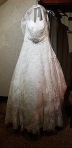 Allure Bridals 'Ivory/Silver'