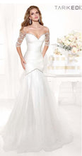 Load image into Gallery viewer, Tarik Ediz &#39;Mermaid&#39; size 8 new wedding dress front view on model

