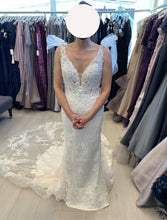 Load image into Gallery viewer, Sottero and Midgley &#39;Easton&#39; wedding dress size-06 NEW
