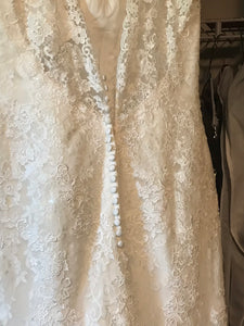 Mori Lee 'Perrie' size 14 new wedding dress back view on hanger