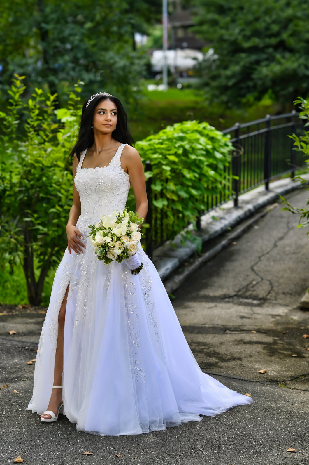 Alessandra Rinaudo 'Custom made, has no style name ' wedding dress size-02 PREOWNED
