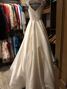 Anne Barge 'Berkeley' size 6 used wedding dress back view on mannequin