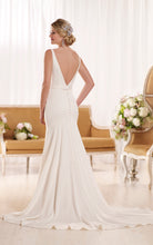 Load image into Gallery viewer, Essence of Australia &#39;Modern Classic&#39; size 0 used wedding dress back view on model
