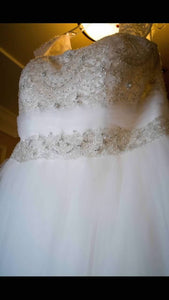Casablanca '2052' size 22 used wedding dress front view