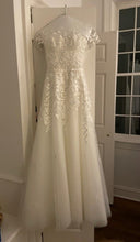 Load image into Gallery viewer, Mira Zwillinger &#39;Charla&#39; wedding dress size-04 NEW
