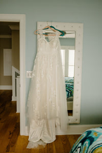 Madi Lane 'Elora' wedding dress size-08 PREOWNED