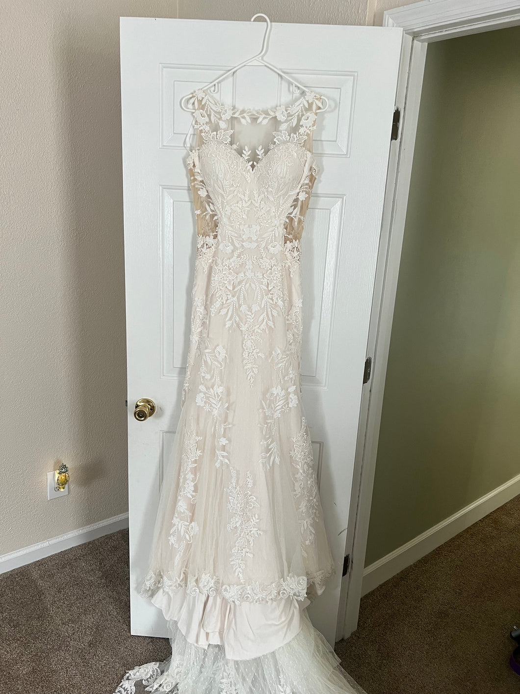 Lillian West '66143' wedding dress size-04 PREOWNED