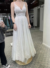 Load image into Gallery viewer, Maggie Sottero &#39;Rebecca Sottero Shauna&#39; wedding dress size-06 NEW

