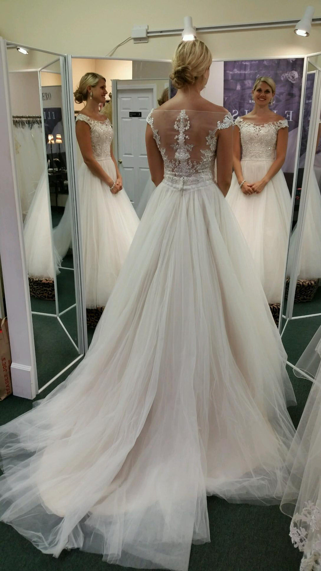 Maggie Sottero 'Montgomery ' wedding dress size-06 NEW