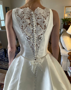 Pronovias 'Elenco' wedding dress size-00 NEW
