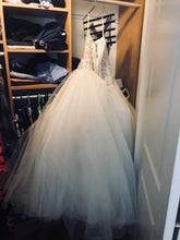 Load image into Gallery viewer, Kenneth Winston &#39;1597&#39; size 2 used wedding dress front view on hanger
