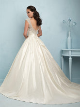 Load image into Gallery viewer, Allure Couture  &#39;9204&#39; - Allure - Nearly Newlywed Bridal Boutique - 1

