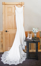 Load image into Gallery viewer, Justin Alexander &#39;88126&#39; wedding dress size-06 PREOWNED
