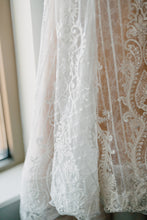Load image into Gallery viewer, Oksana Mukha &#39;Karelia&#39; wedding dress size-08 PREOWNED
