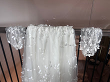 Load image into Gallery viewer, All Who Wander &#39;Raine&#39; wedding dress size-18 PREOWNED
