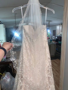 Allure Bridals '2850' wedding dress size-12 PREOWNED