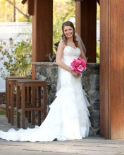 Load image into Gallery viewer, Mary’s Couture Bridal &#39;Custom&#39;
