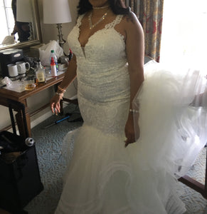 Lazaro '3713' wedding dress size-14 PREOWNED