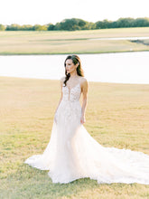 Load image into Gallery viewer, Martina Liana &#39;1137&#39; wedding dress size-08 PREOWNED
