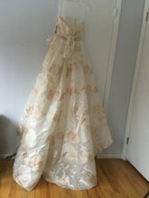 Load image into Gallery viewer, Christos &#39;T211GIVFCO&#39; wedding dress size-08 NEW
