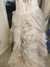 Load image into Gallery viewer, Stella York &#39;Mermaid Fit And Flare&#39; size 14 new wedding dress front view on hanger
