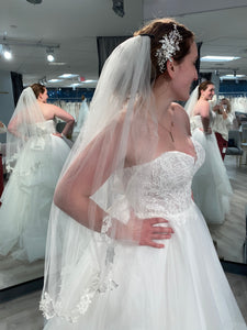 Essense of Australia 'PA1113 Oxford Street' wedding dress size-08 PREOWNED
