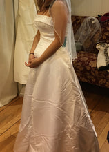 Load image into Gallery viewer, Maggie Sottero &#39;Haut Couture&#39; size 8 used wedding dress side view on bride

