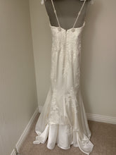 Load image into Gallery viewer, Pronovias &#39;Drens&#39; size 4 used wedding dress back view on hanger
