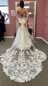 Ashworth 'Aster' wedding dress size-06 NEW