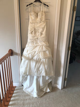Load image into Gallery viewer, Alfred Angelo &#39;Disney Collection Ariel &#39; wedding dress size-06 PREOWNED
