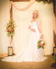 Load image into Gallery viewer, Mori Lee &#39;Reagan&#39; wedding dress size-10 NEW
