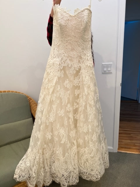 Anna Maier 'Alaina' wedding dress size-04 PREOWNED