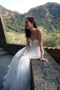 Rish Bridal  'Aspen ' wedding dress size-02 NEW